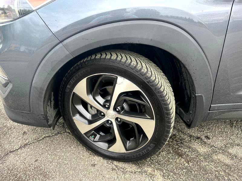 Used 2016 Hyundai Tucson Sport image 3