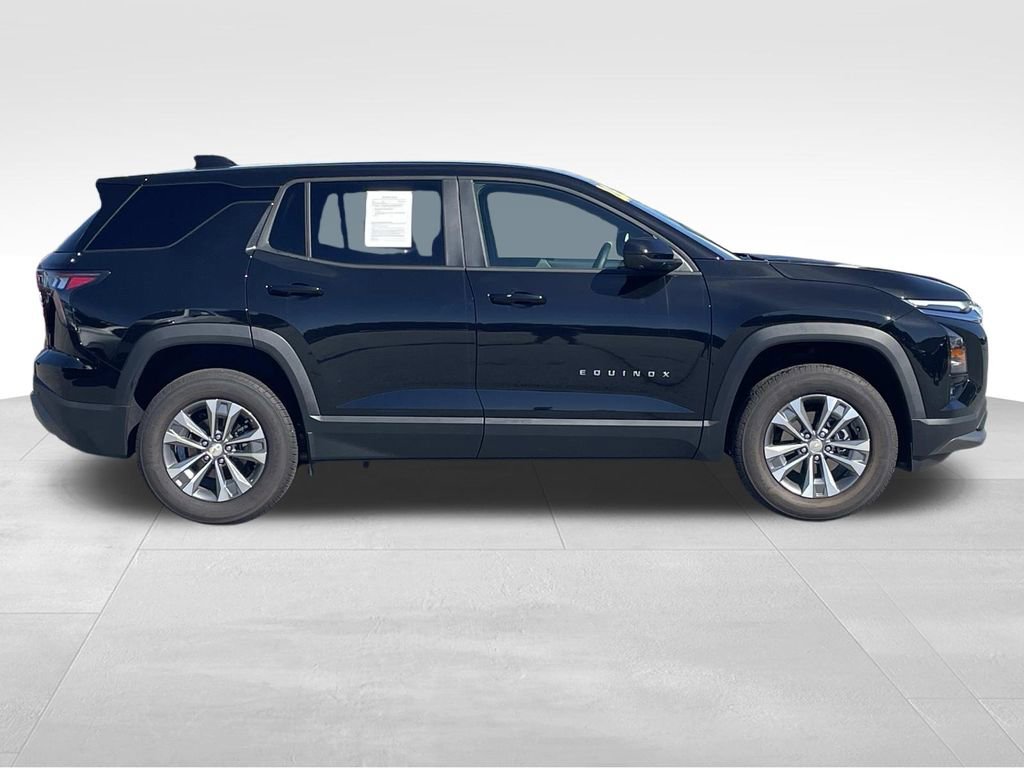 New 2026 Chevrolet Equinox LT w/ Convenience Package II image 2