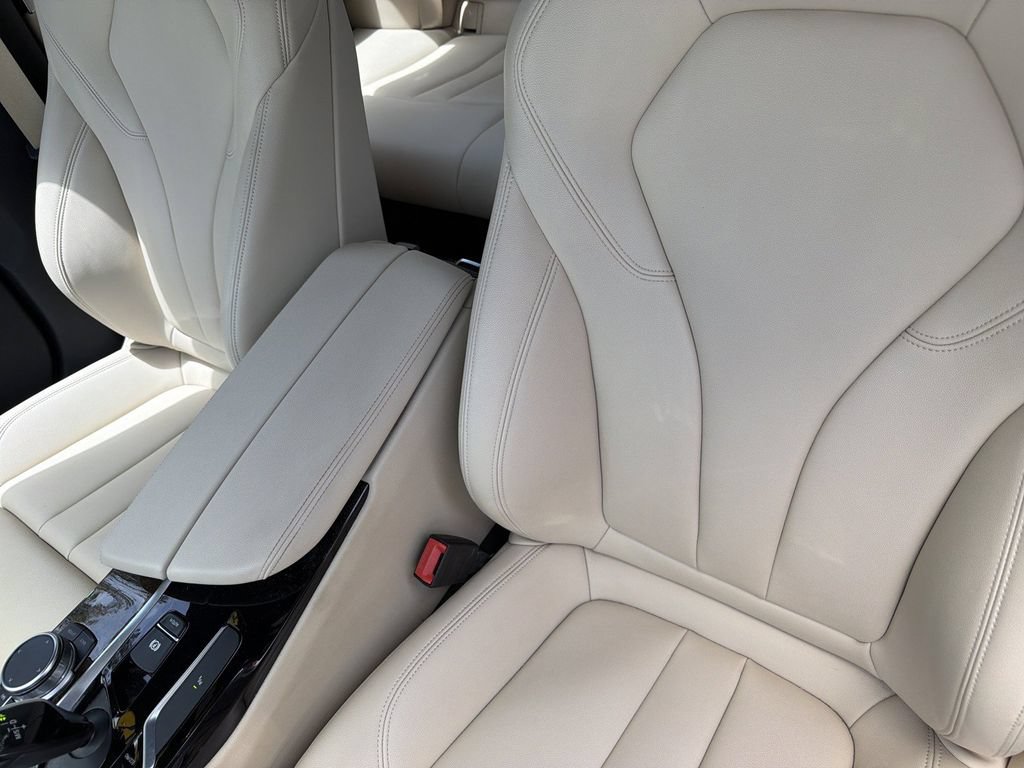 Used 2020 BMW 530i xDrive w/ Convenience Package AWD/4WD image 22