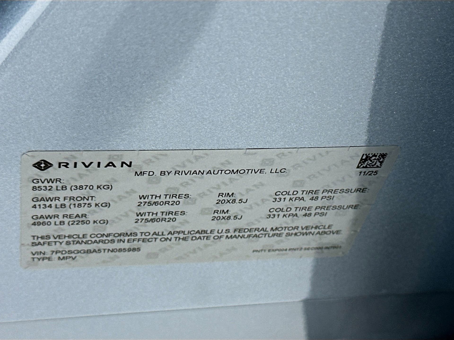 Used 2026 Rivian R1S Adventure image 34