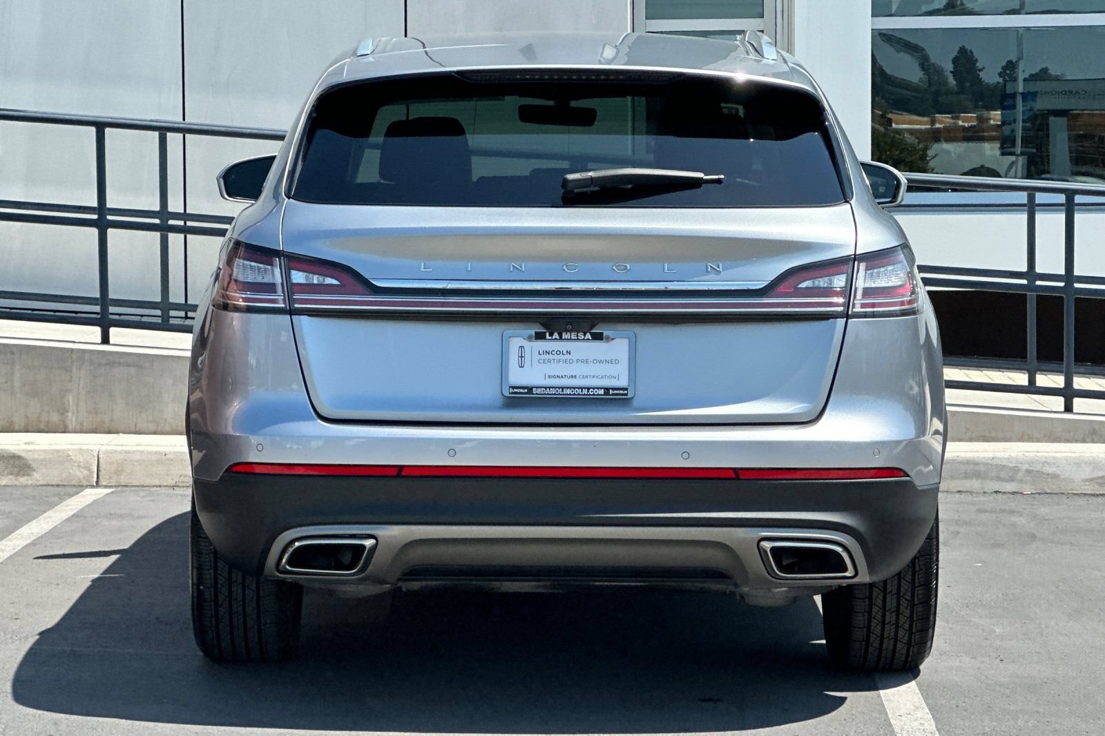 Certified 2022 Lincoln Nautilus FWD w/ Premium Package image 4