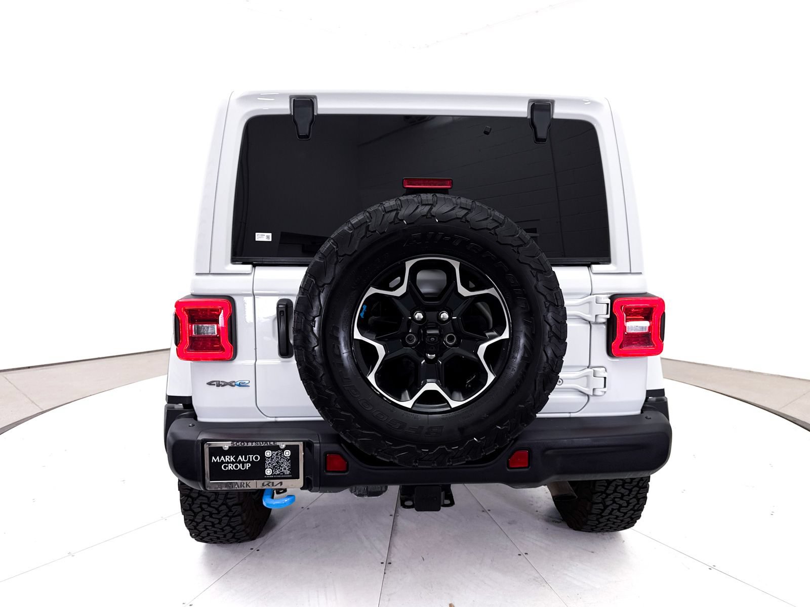 Used 2022 Jeep Wrangler Unlimited Rubicon 4xe w/ Steel Bumper Group AWD/4WD image 19