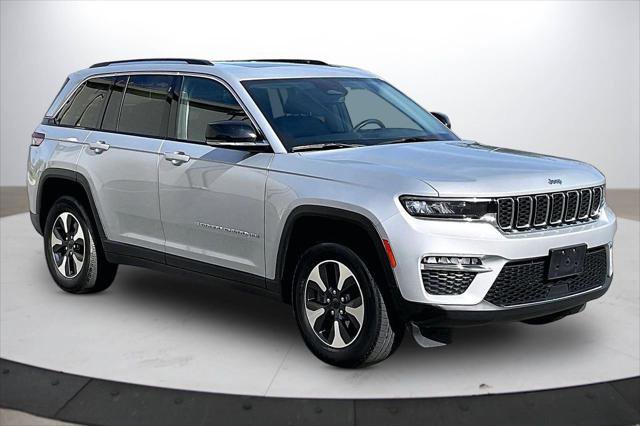 Certified 2022 Jeep Grand Cherokee Limited 4xe AWD/4WD image 2