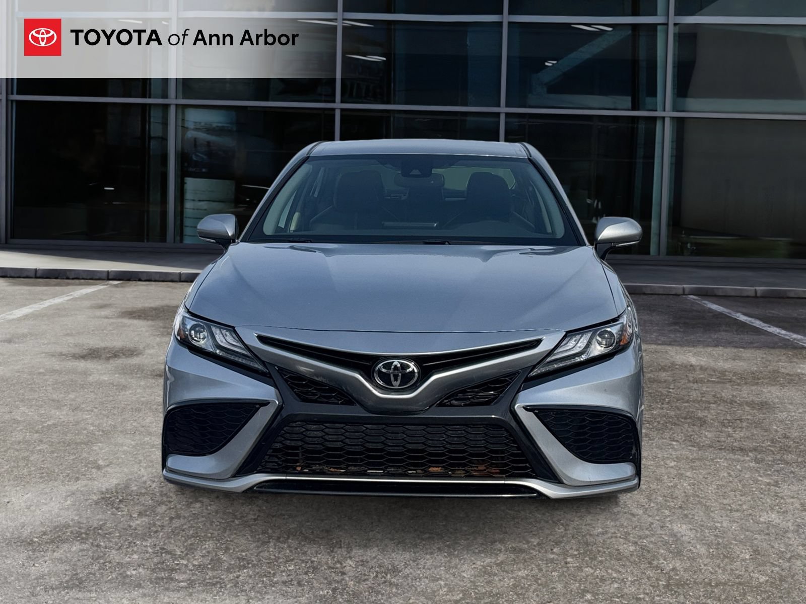 Used 2024 Toyota Camry XSE FWD image 12