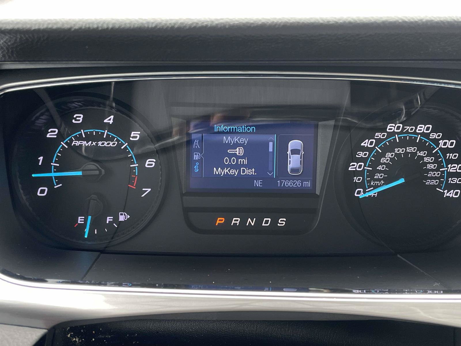 Used 2015 Ford Taurus SEL FWD image 19