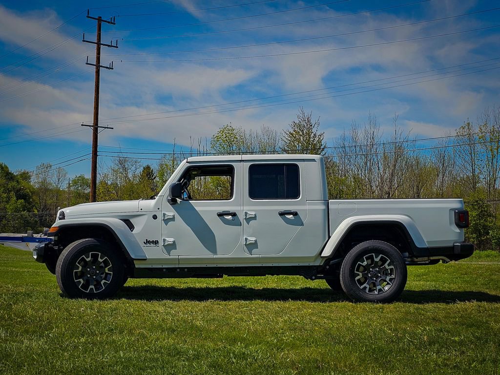 New 2026 Jeep Gladiator Sport AWD/4WD image 7