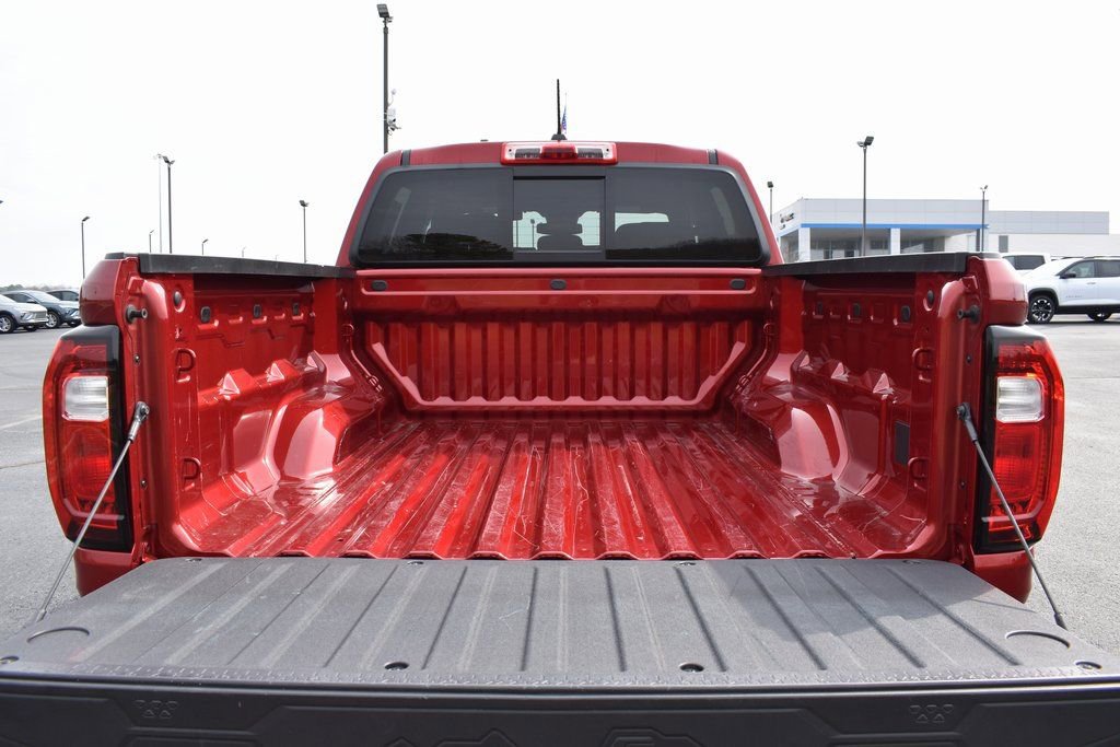 Certified 2025 GMC Canyon Elevation image 7