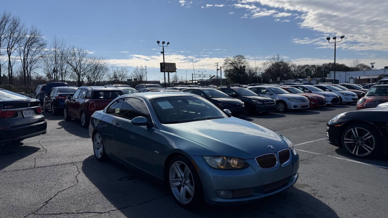 Used 2009 BMW 335i Convertible image 17