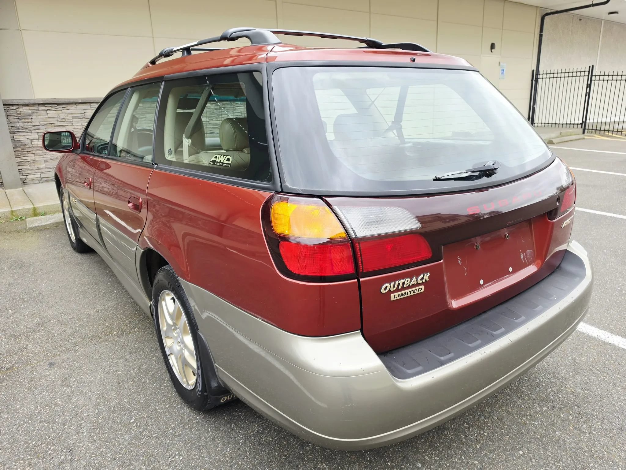 Used 2003 Subaru Outback Limited AWD/4WD image 3