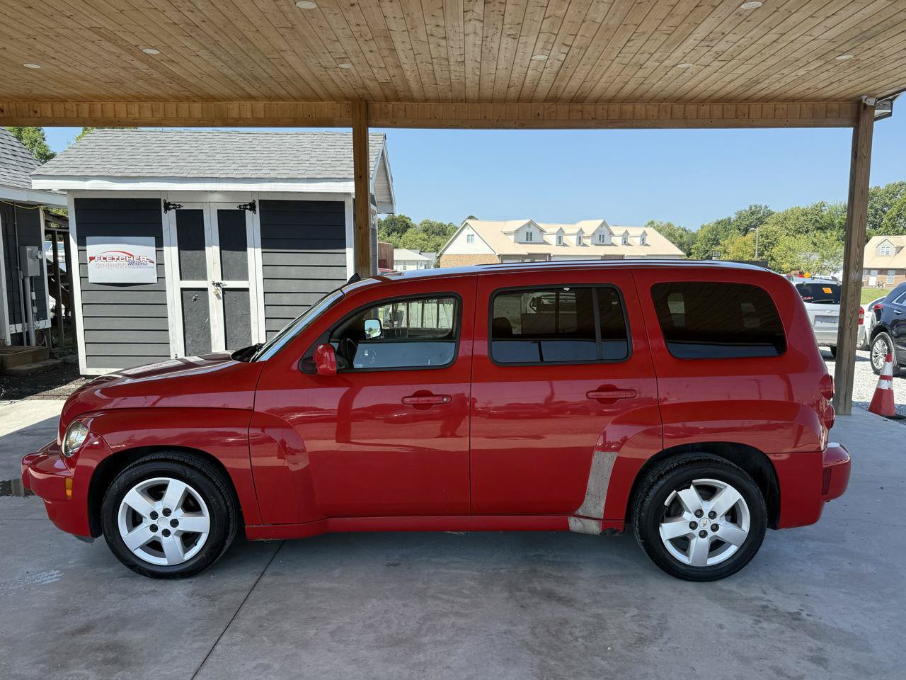 Used 2011 Chevrolet HHR LT FWD image 4