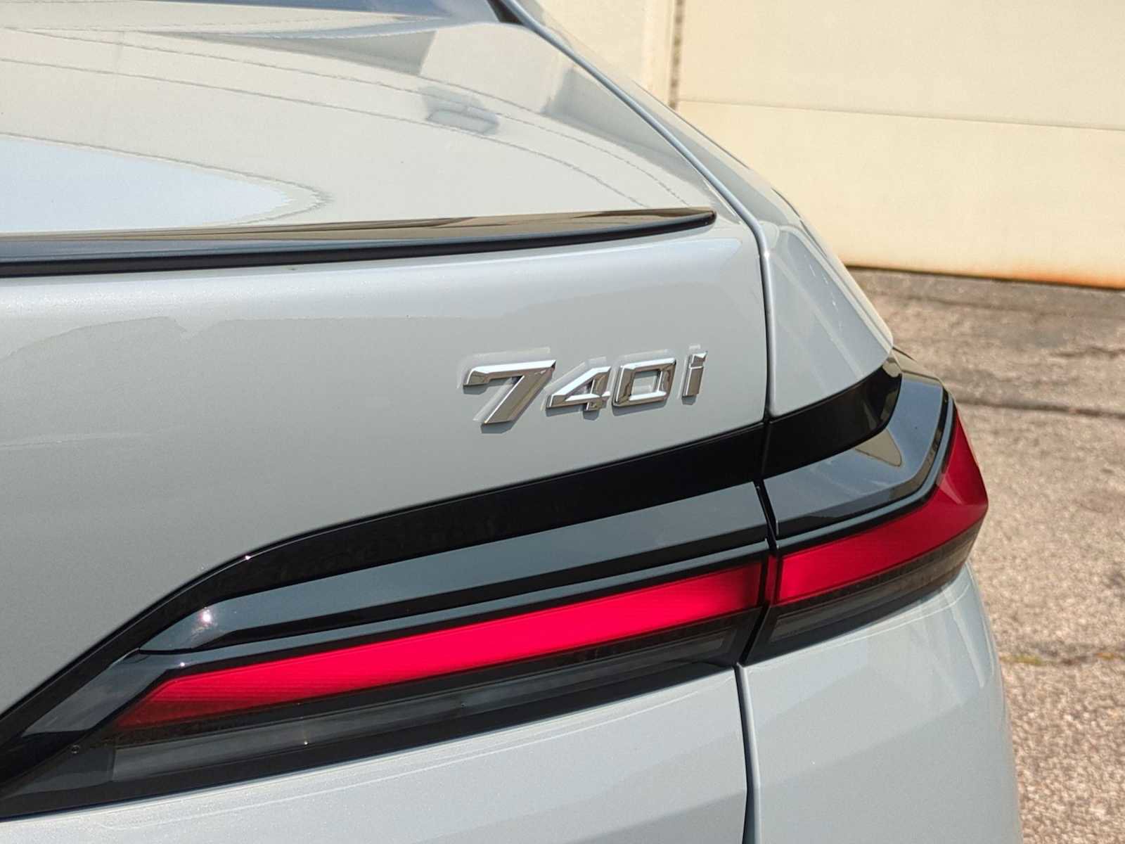 New 2025 BMW 740i xDrive AWD/4WD image 13