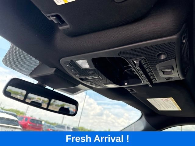 Used 2022 Ford F250 Lariat w/ Black Appearance Package AWD/4WD image 9