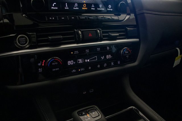 Used 2024 Nissan Pathfinder Platinum w/ Cargo Package image 37