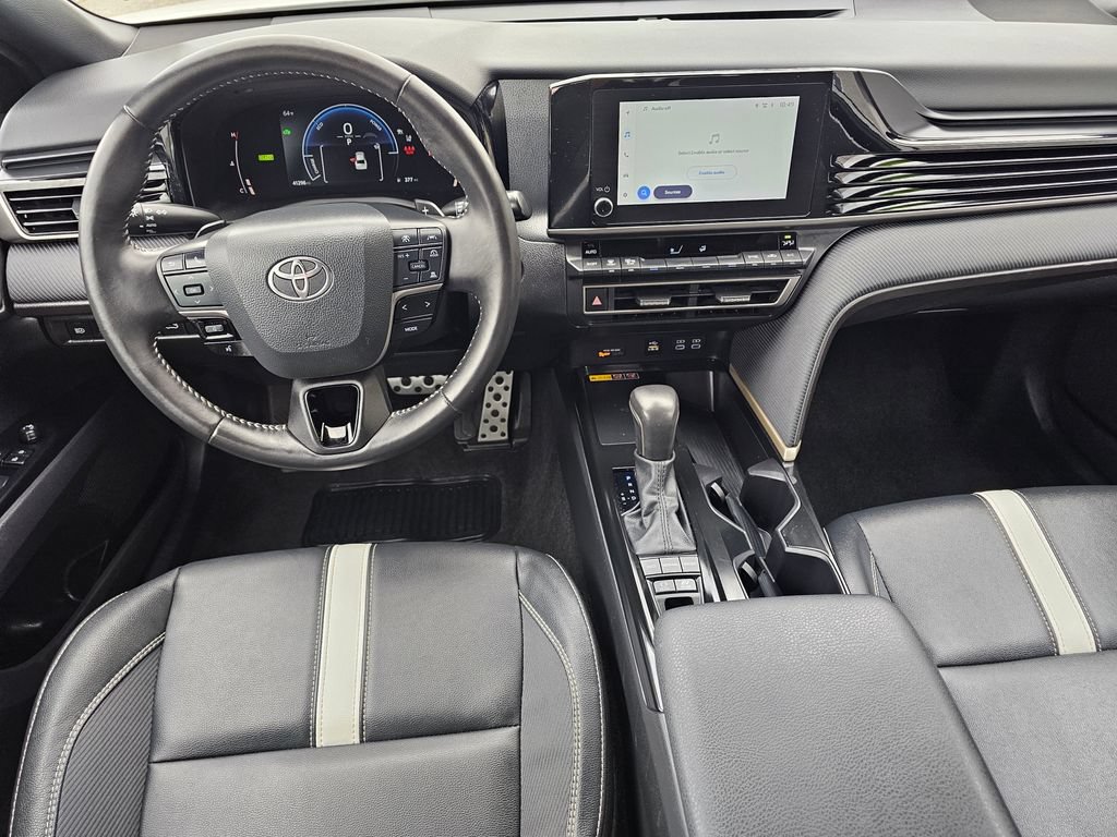 Used 2025 Toyota Camry SE FWD image 19