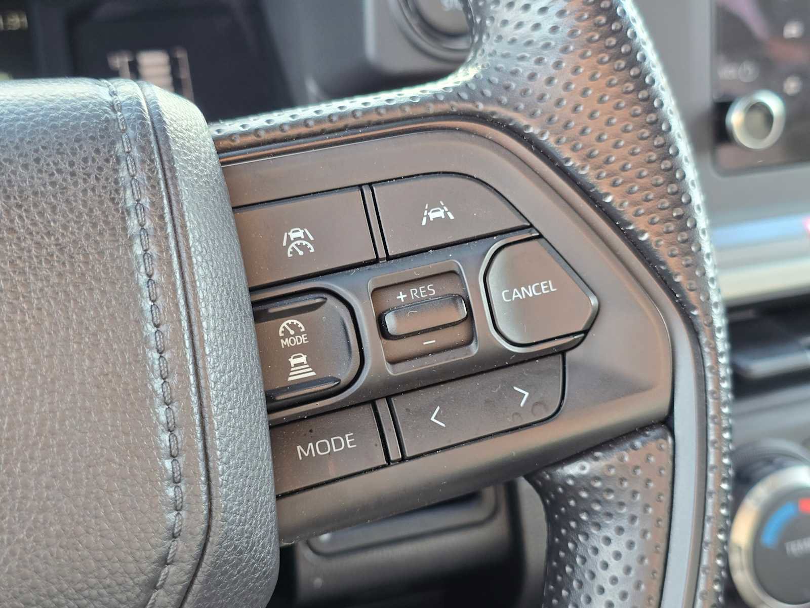 Certified 2025 Toyota Tacoma SR5 image 35