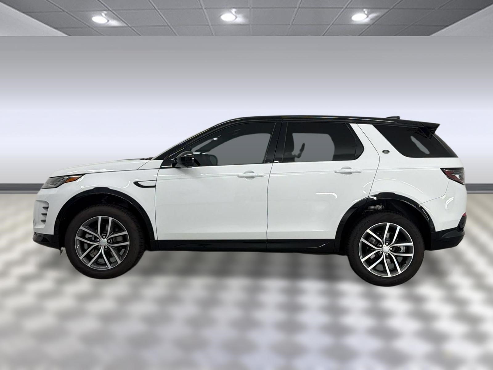New 2026 Land Rover Discovery Sport Landmark AWD/4WD image 2