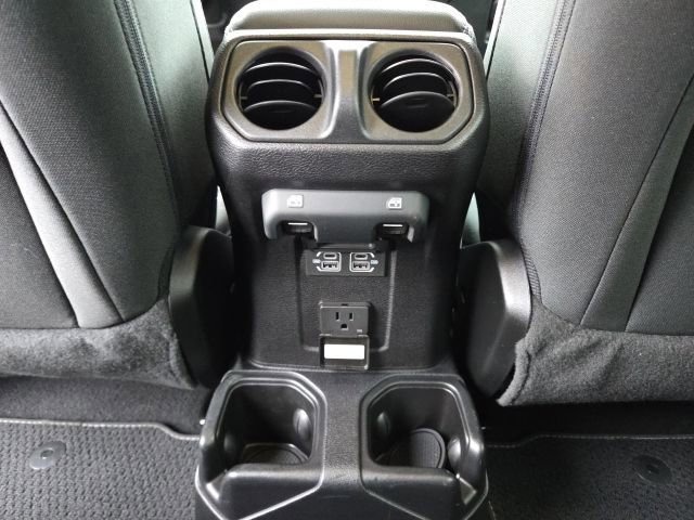 Used 2021 Jeep Wrangler Unlimited Sahara image 46