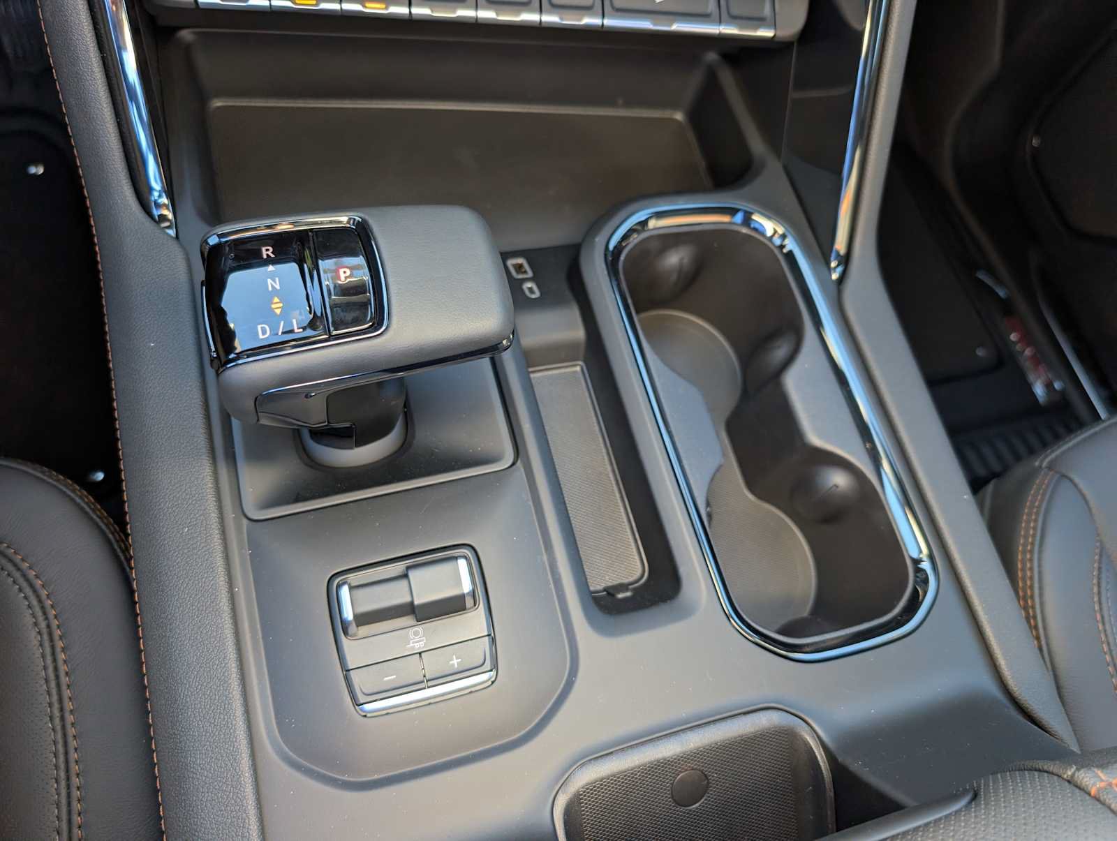 New 2026 GMC Sierra 1500 AT4 w/ AT4 Premium Package AWD/4WD image 26
