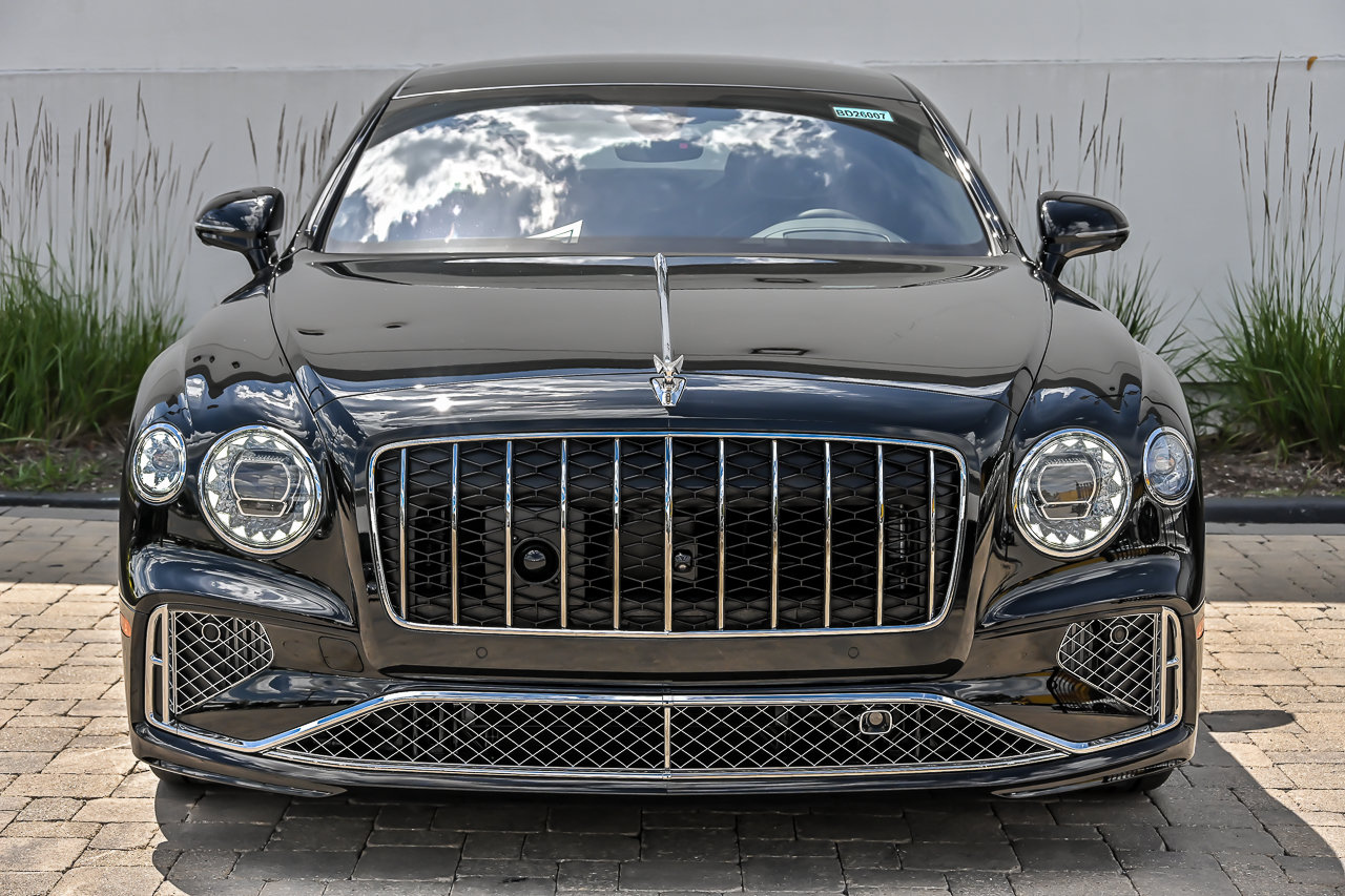 New 2026 Bentley Flying Spur Plug-In Hybrid AWD/4WD image 4