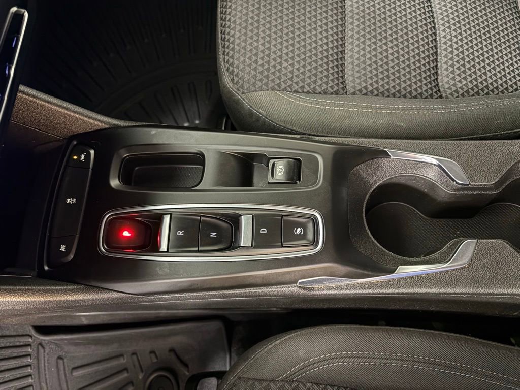 Used 2023 Chevrolet Bolt LT FWD image 32