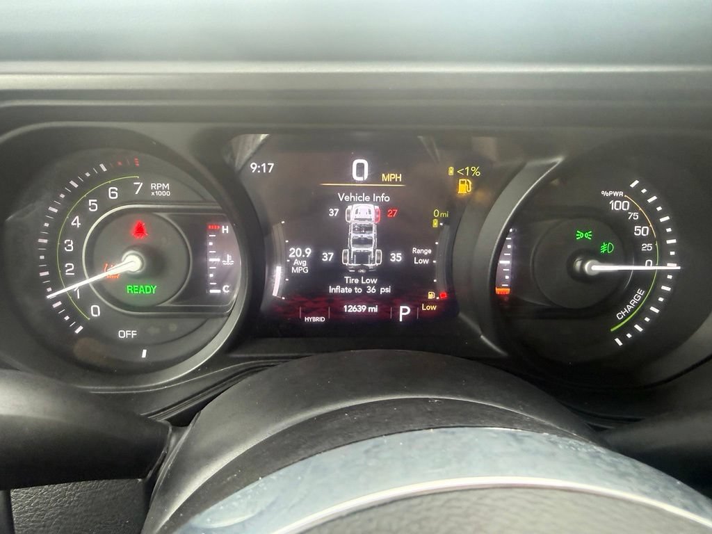 Used 2025 Jeep Wrangler Unlimited Sahara w/ Safety Group AWD/4WD image 19