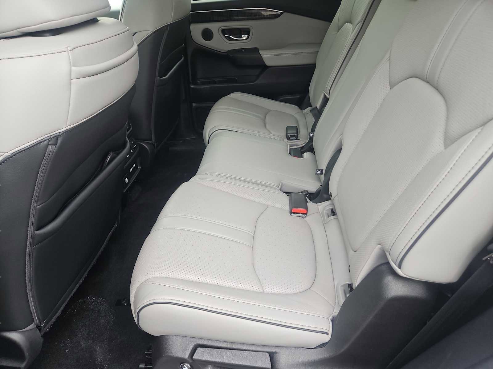 Certified 2023 Honda Pilot Elite image 38