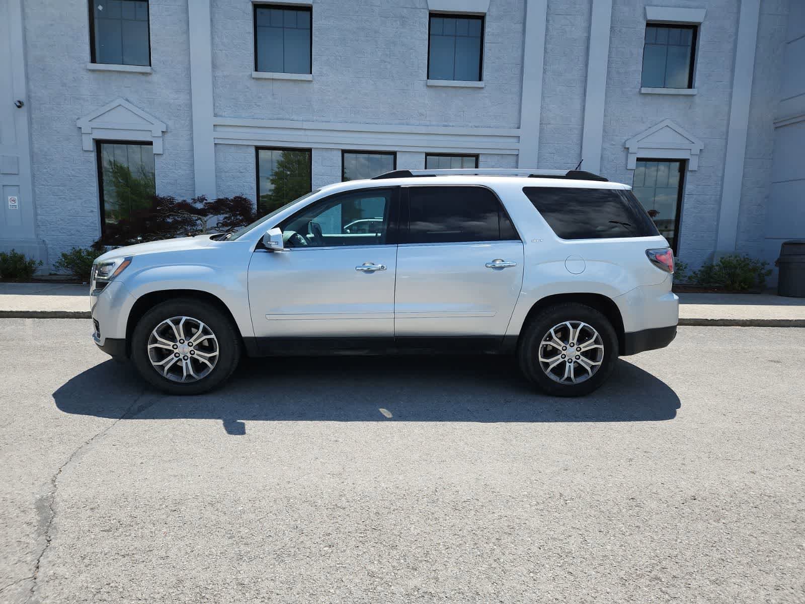 Used 2014 GMC Acadia SLT FWD image 2