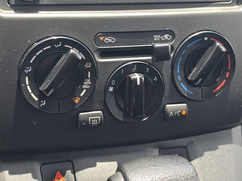 Used 2020 Nissan NV200 SV w/ Sliding Glass Door Package FWD image 27