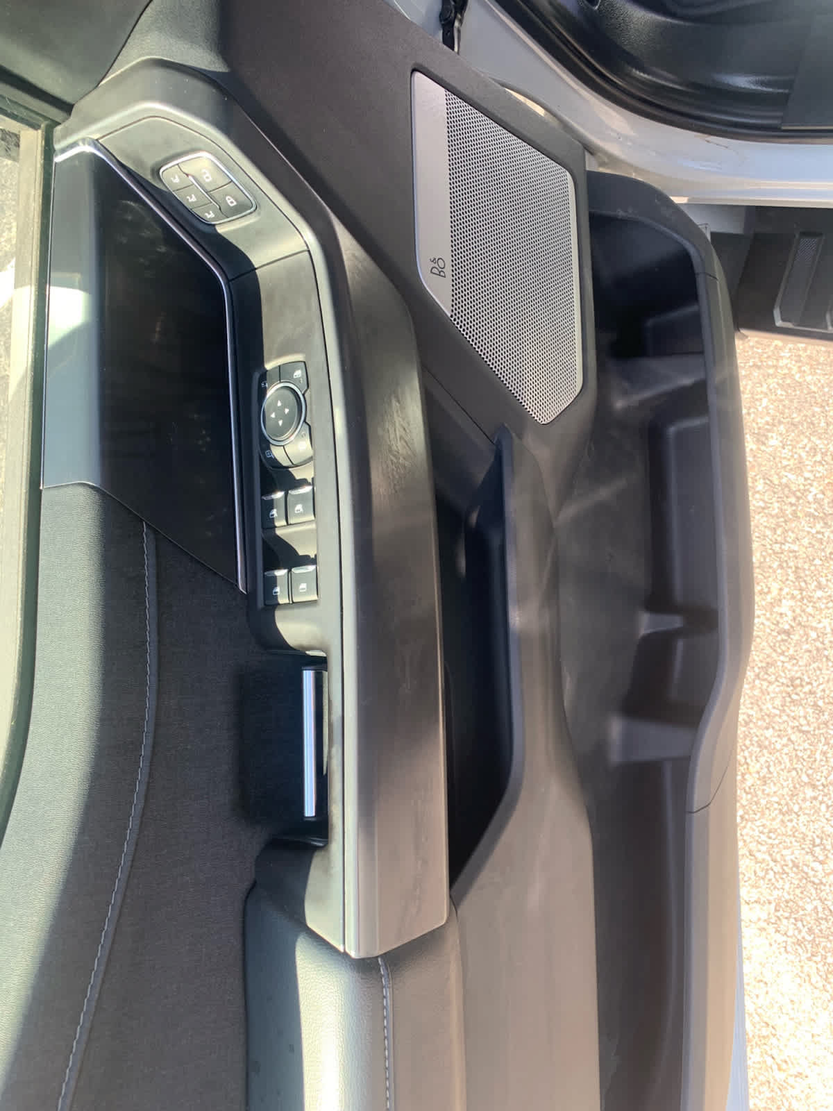 Used 2024 Ford F150 Lariat AWD/4WD image 12