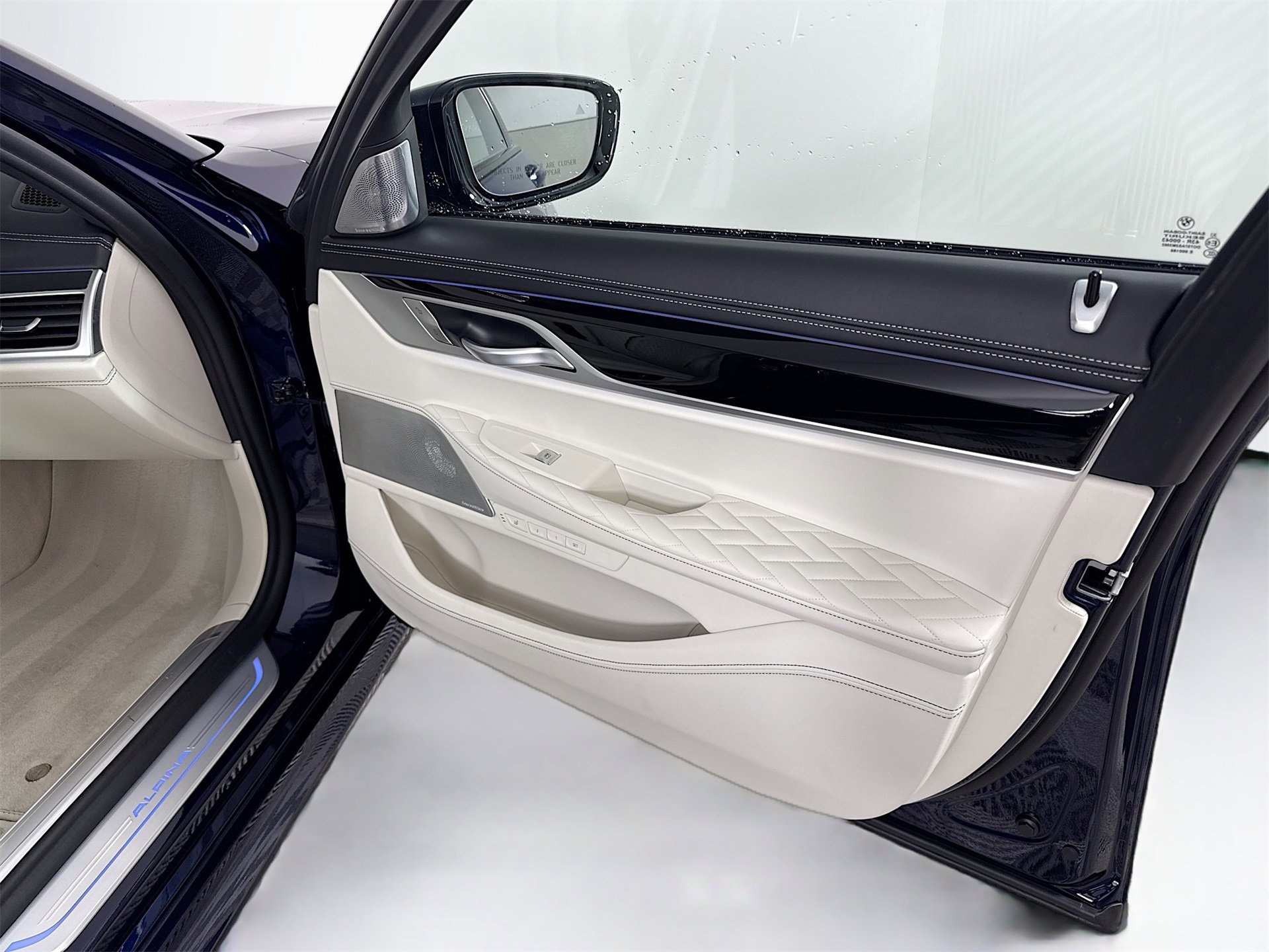 Used 2022 BMW ALPINA B7 xDrive ALPINA B7 xDrive image 30