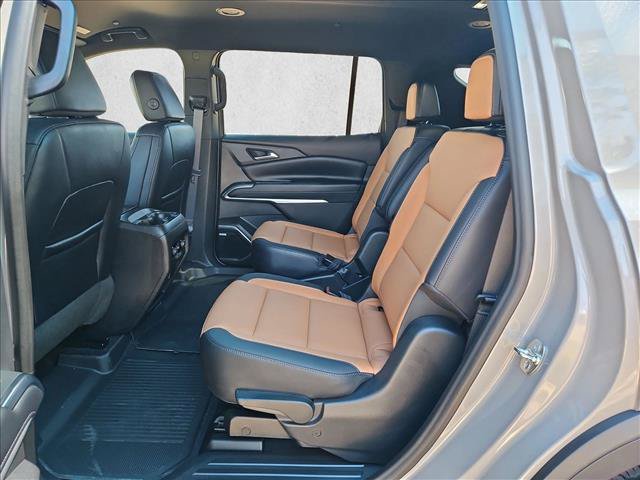 New 2027 Chevrolet Traverse Z71 w/ Enhanced Driving Package AWD/4WD image 16