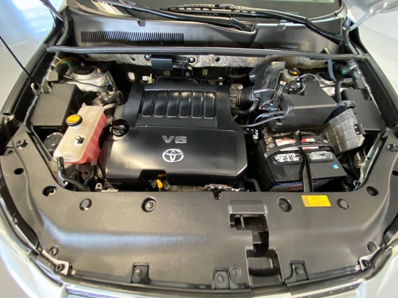 Used 2010 Toyota RAV4 Limited FWD image 21