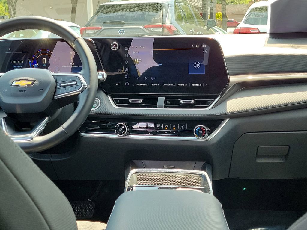 Used 2025 Chevrolet Equinox LT image 15