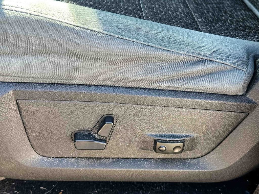 Used 2014 RAM 1500 Lone Star image 7