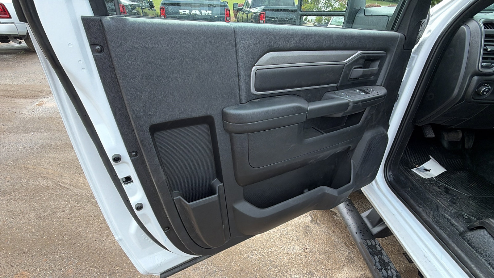New 2026 RAM 4500 Tradesman w/ Chrome Appearance Group AWD/4WD image 14