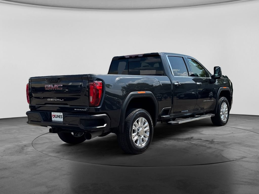 Used 2021 GMC Sierra 3500 Denali w/ Denali Ultimate Package AWD/4WD image 9