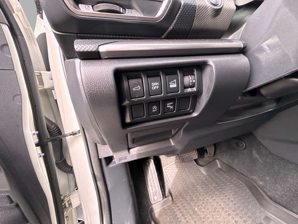 Used 2023 Subaru Forester Premium AWD/4WD image 18