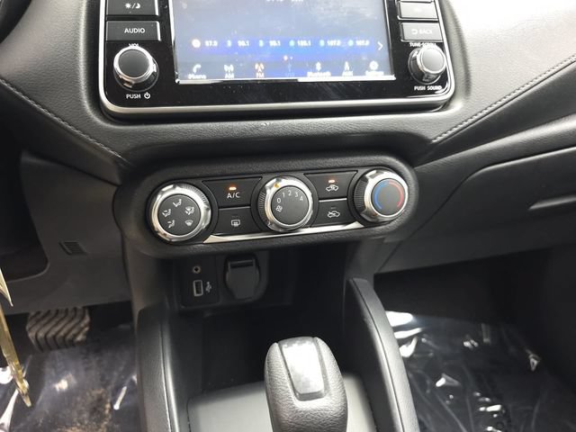 Used 2023 Nissan Versa S w/ S Plus Package FWD image 24