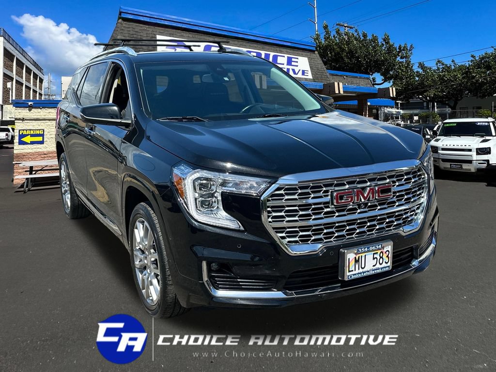 Used 2022 GMC Terrain Denali w/ Denali Premium Package AWD/4WD image 9