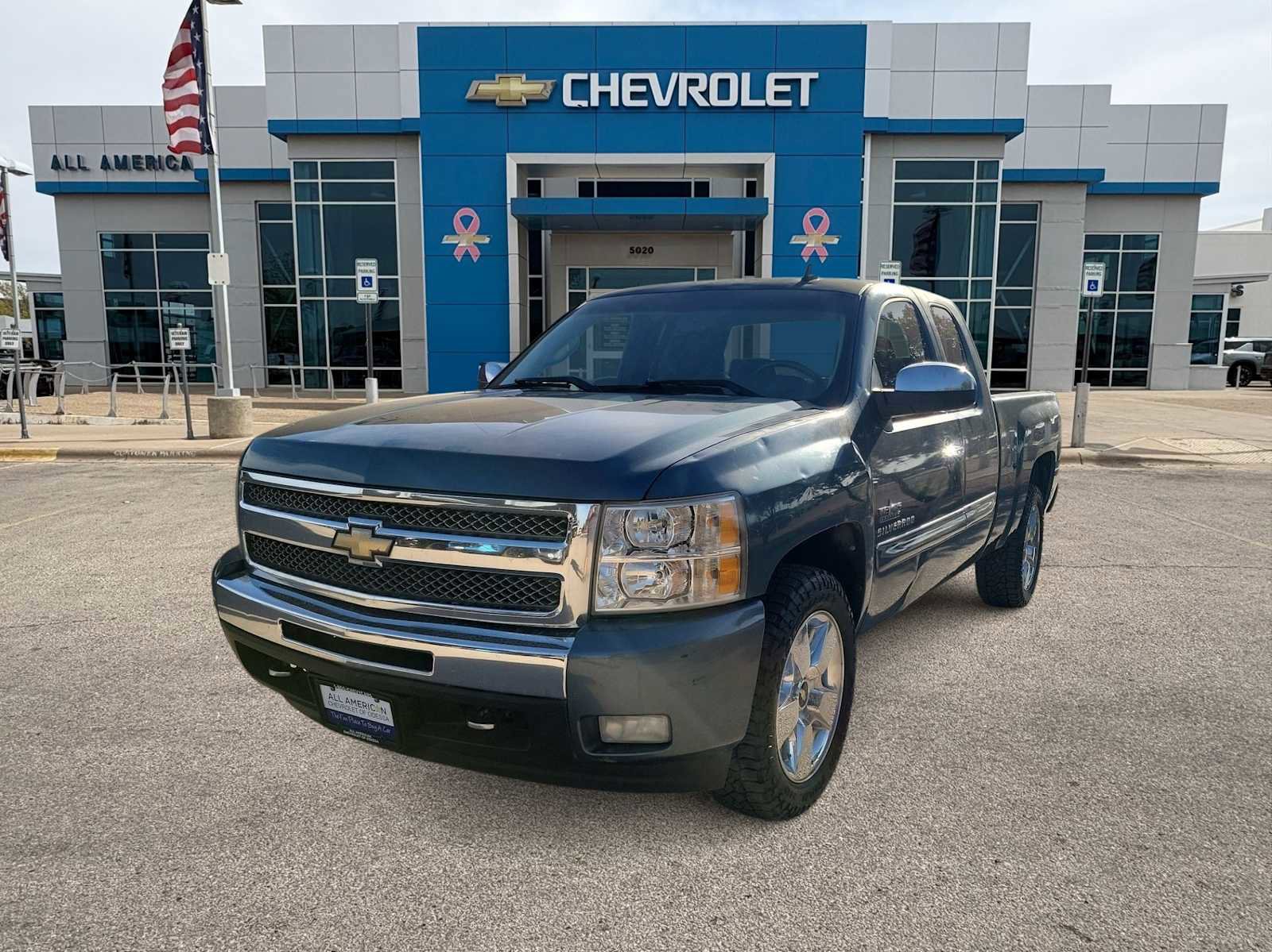 Used 2011 Chevrolet Silverado 1500 LT w/ Texas Edition RWD image 1
