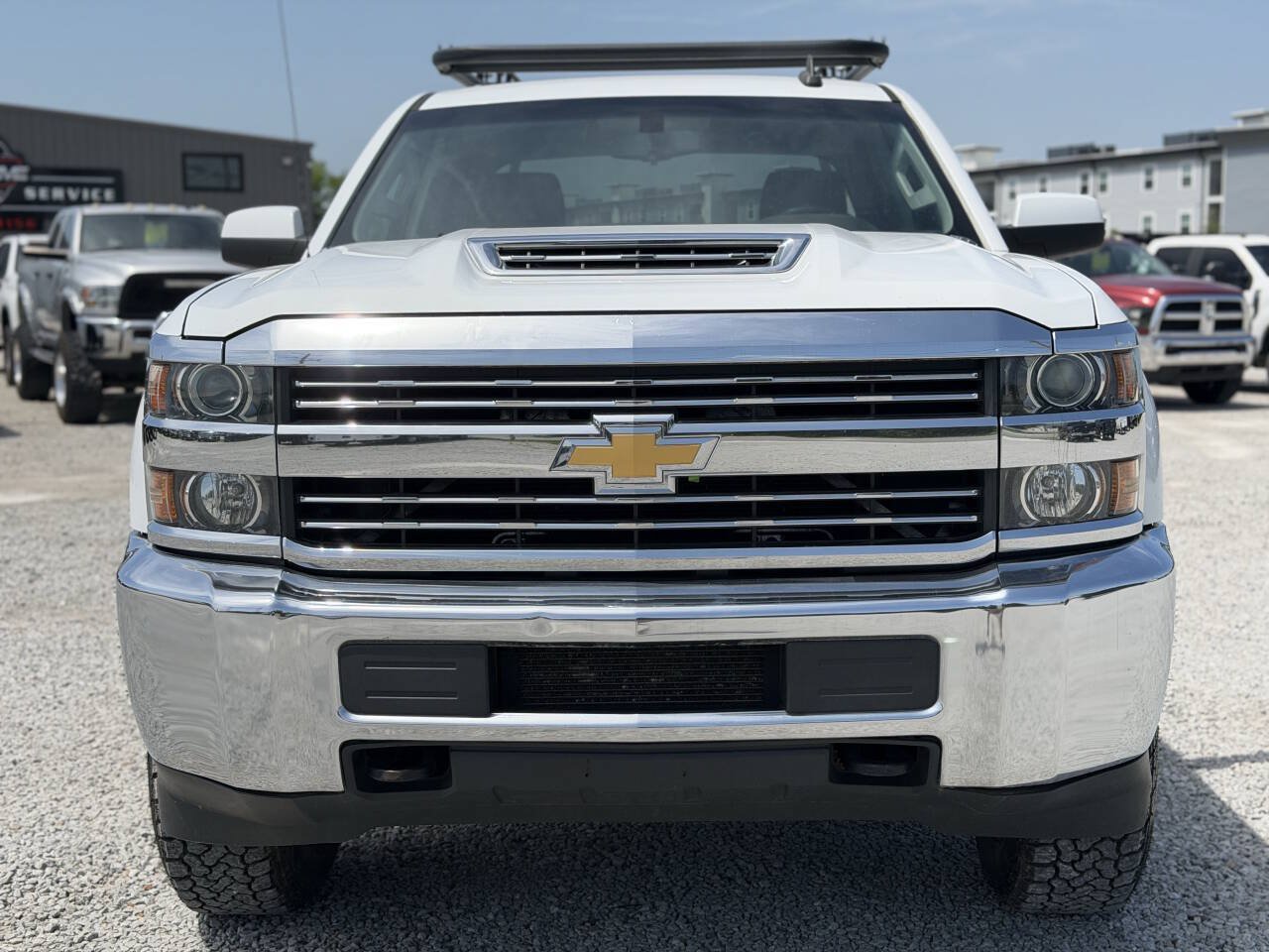 Used 2018 Chevrolet Silverado 2500 LT AWD/4WD image 10