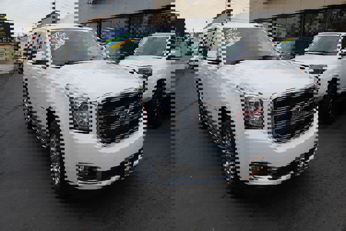 Used 2015 GMC Yukon SLT w/ Open Road Package image 8