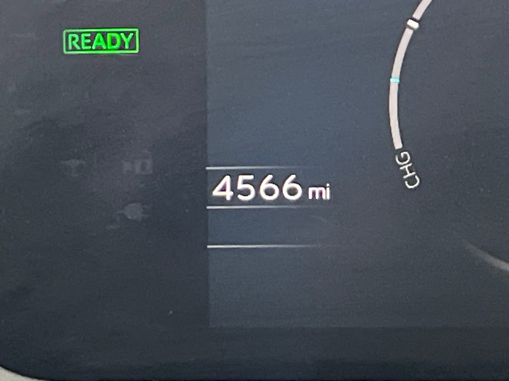 Used 2024 Subaru Solterra Limited image 18