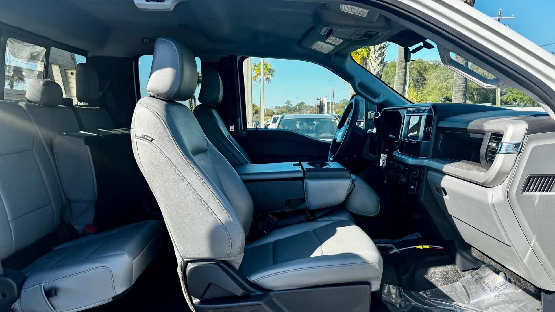 Used 2023 Ford F450 XL w/ Snow Plow Prep Package image 9