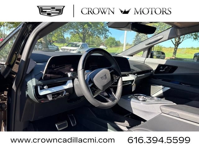 New 2027 Cadillac Optiq Premium Sport w/ LPO, Floor Liner Package AWD/4WD image 11