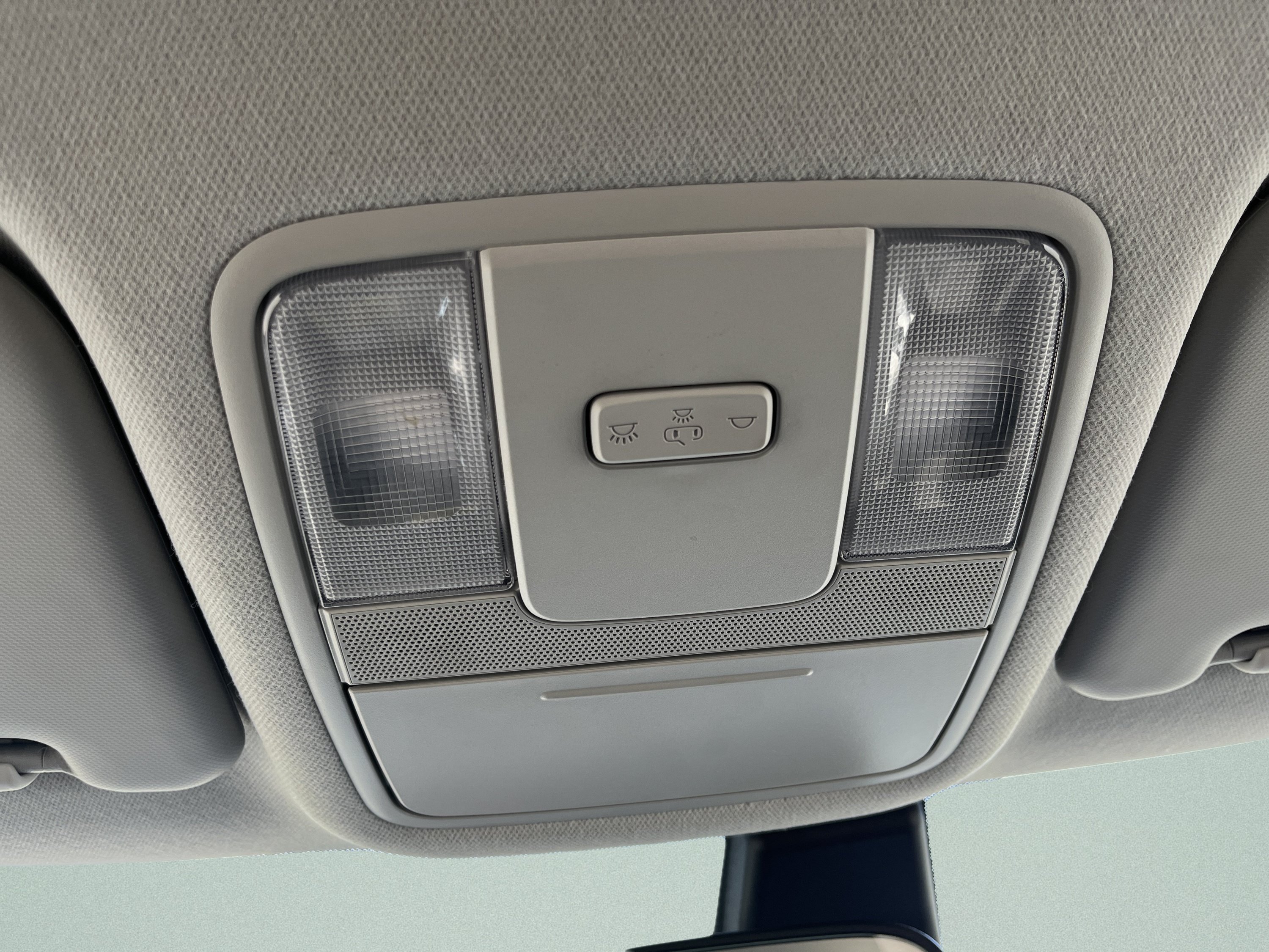 Used 2025 Kia Soul LX w/ LX Technology Package FWD image 20
