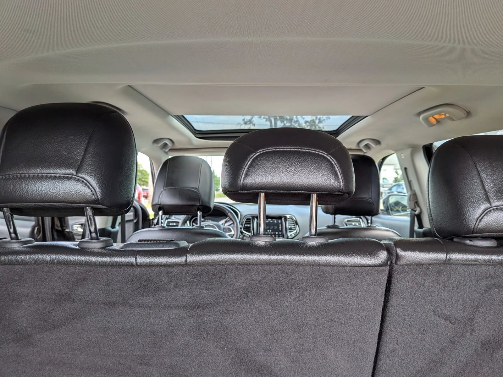 Used 2019 Jeep Compass Limited AWD/4WD image 33