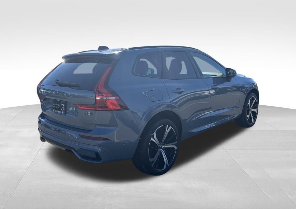 Certified 2024 Volvo XC60 B5 Ultimate w/ Climate Package image 34