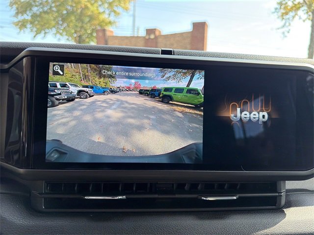 Used 2024 Jeep Gladiator Sport image 28