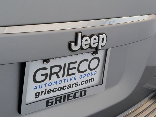 Used 2016 Jeep Compass Latitude w/ Sun/Sound Group image 12